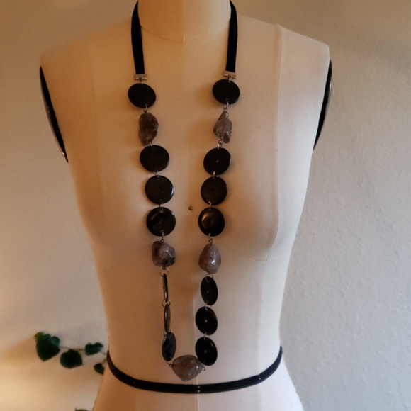 Bohemian tumbled stone fashion necklace - Picture 3 of 11